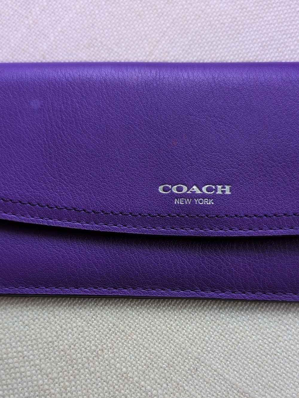 COACH Purple Leather Flap Wallet with Logo - Picture 3 of 9